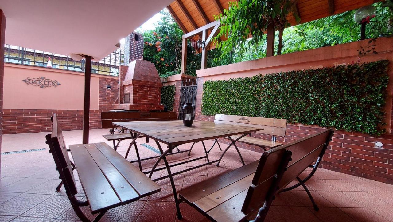 ホテル Casa Giulia Băile Olăneşti エクステリア 写真