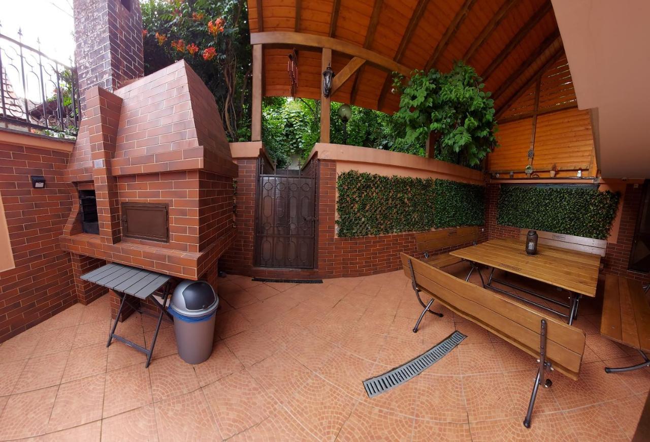 ホテル Casa Giulia Băile Olăneşti エクステリア 写真