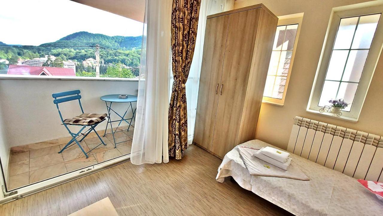 ホテル Casa Giulia Băile Olăneşti エクステリア 写真