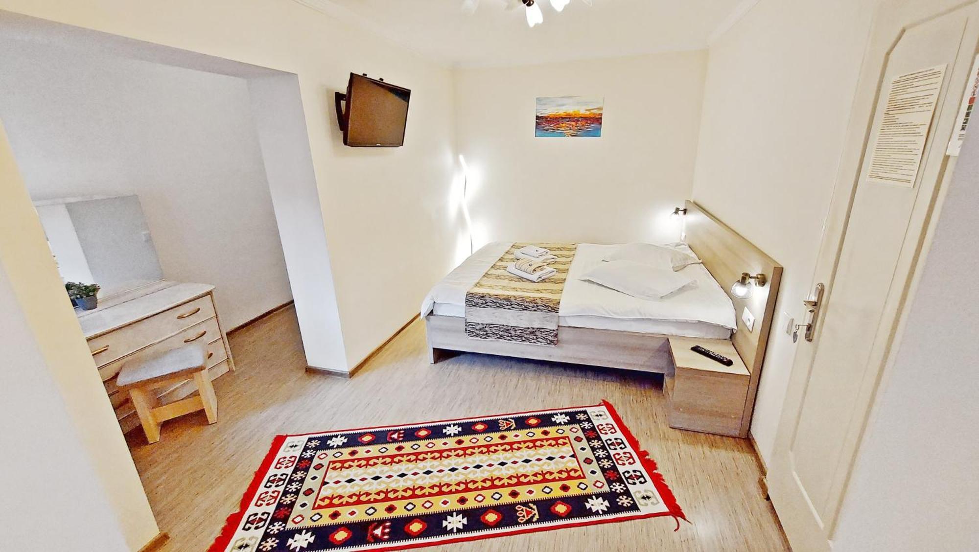 ホテル Casa Giulia Băile Olăneşti エクステリア 写真