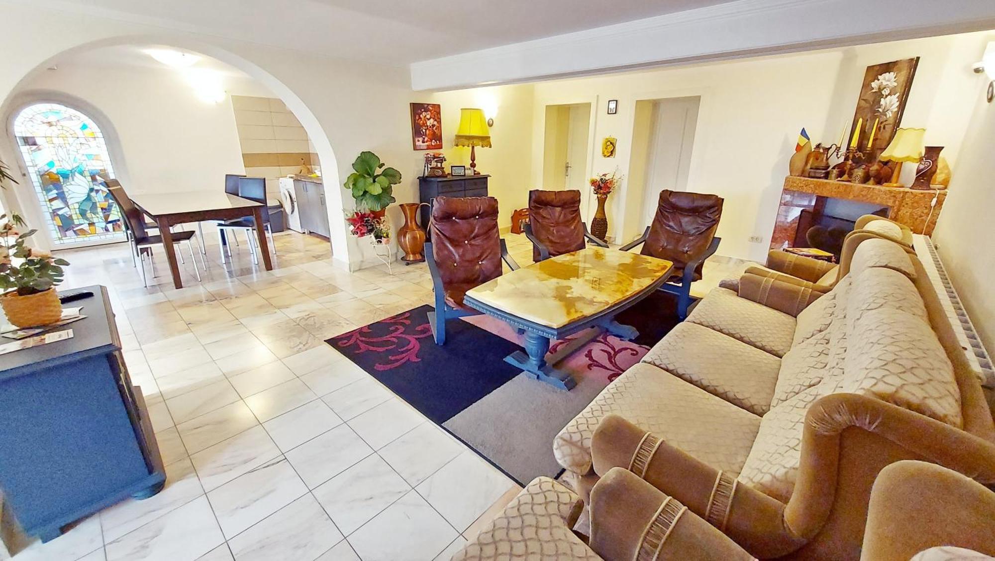 ホテル Casa Giulia Băile Olăneşti エクステリア 写真